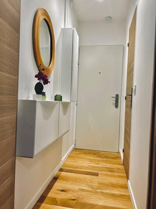 Tres Beau Studio Refait A Neuf 2 Apartment Saint-Ouen  Exterior foto